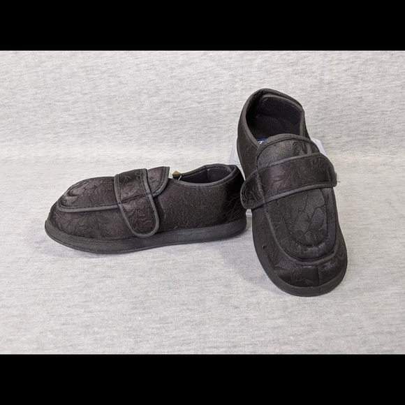 Foamtreads Physician L2 Black Satin Slippers - Picture 2 of 14